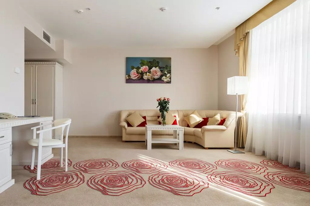 هتل این توریست کلومنسکوی مسکو-مهرپرواز